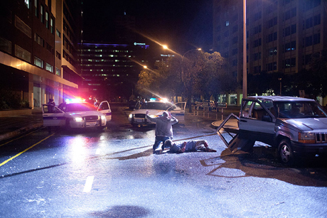 �������